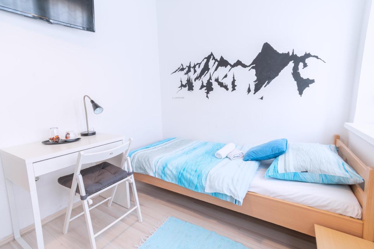 The Dots Hostel Zagreb Exterior photo